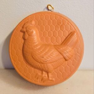 VINTAGE TERRACOTTA CERAMIC CHICKEN MOLD DECORATIVE WALL HANGER JAPAN